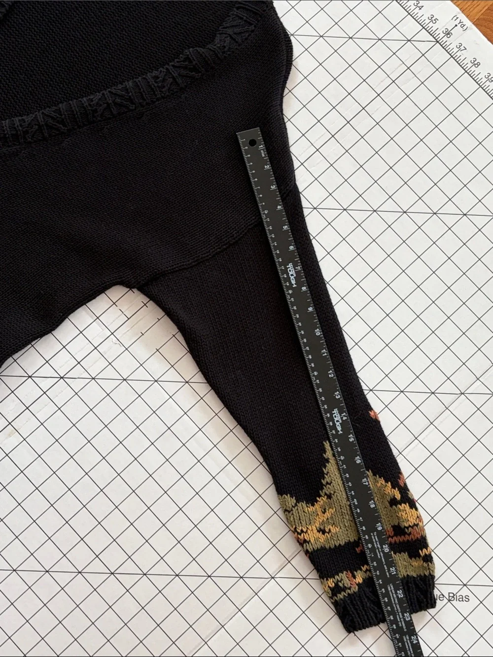 Cambridge Dry Goods No Tag Black Cardigan w Deer Forest Border Scene Flaw LG/XLG